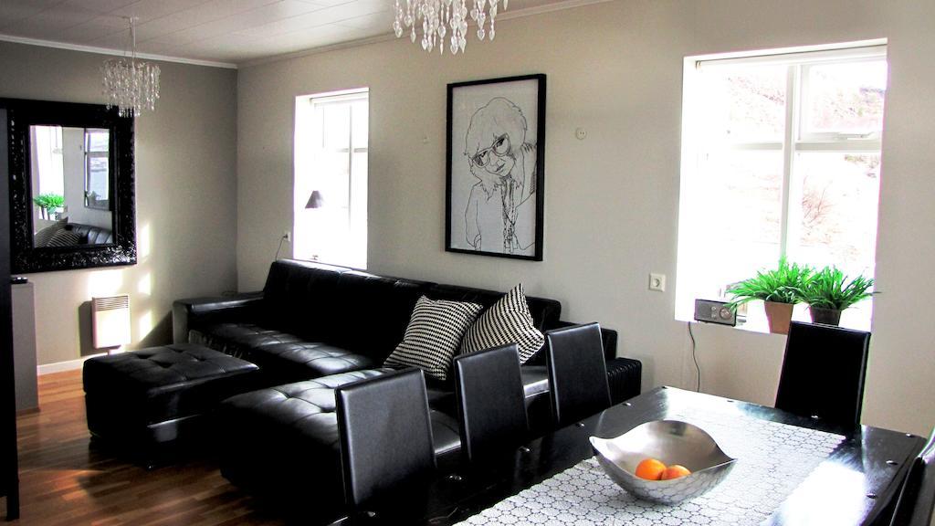 Halllandsnes Apartments Akureyri Phòng bức ảnh